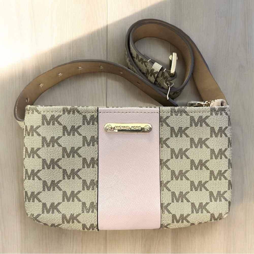 Michael Kors Fanny Pack New W/O tags